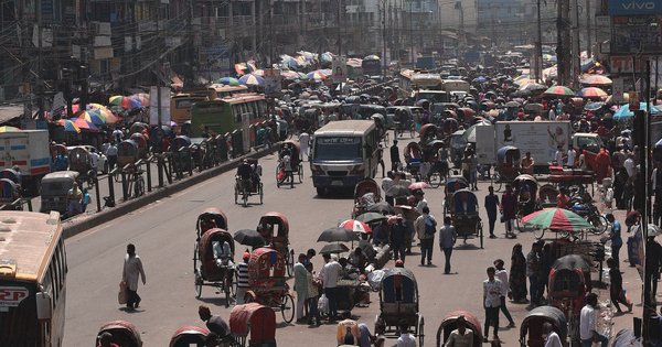 A busy street scene in Dhaka, Bangladesh