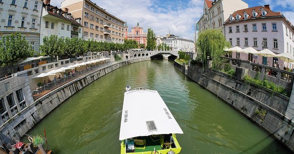 The old town of Ljubljana, Slovenia, along the Ljubljanica river