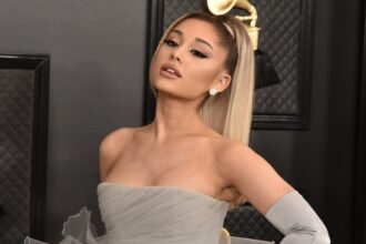 Ariana Grande tears up talking about ‘hiding’ behind botox and filler