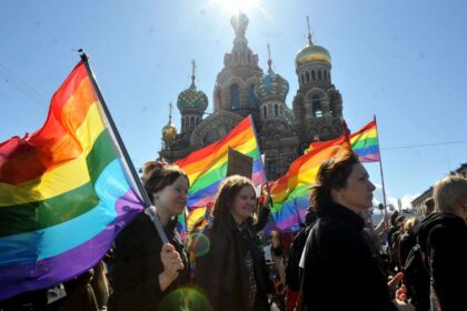 Russian Police Launch Intensive Raids on Gay Bars Following Supreme Court's Controversial Ruling Declaring LGBTQ+ Movement as 'Extremist'
