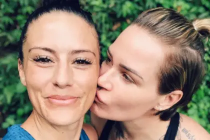 Ali Krieger’s entire football team came over to support her after Ashlyn Harris divorce announcement