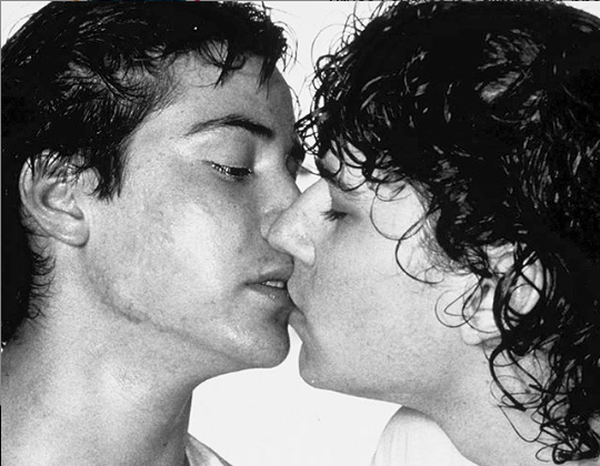 These resurfaced steamy pics of Keanu Reeves in a homoerotic play are causing quite a stir