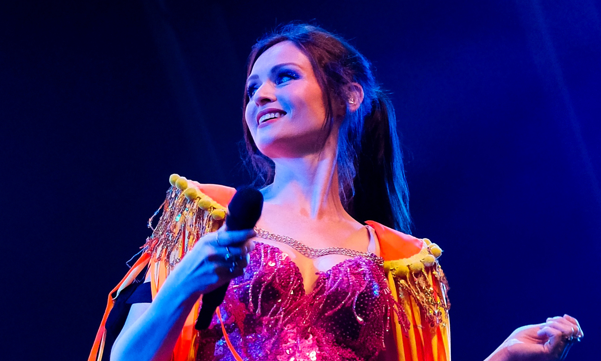 Sophie Ellis-Bextor pays tribute to 2015 Paris attack victims with ‘Murder on the Dancefloor’