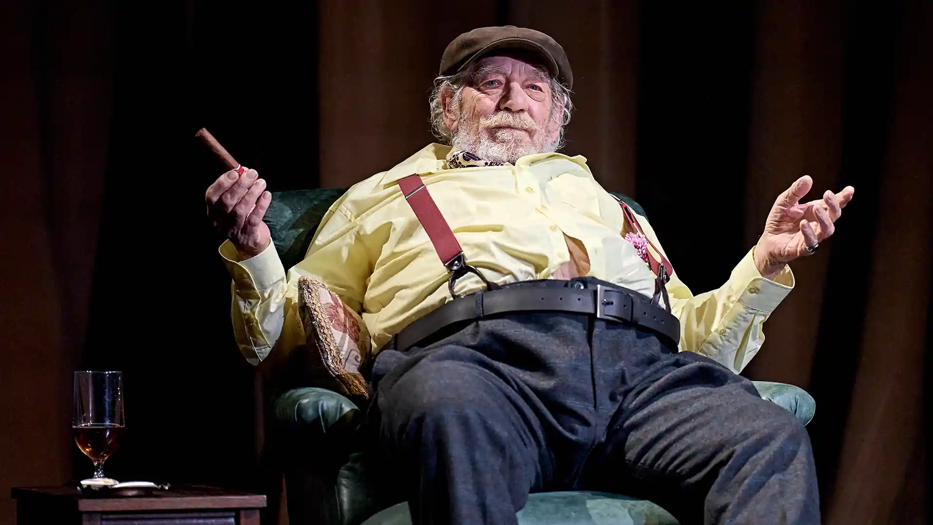 Player Kings starring Ian McKellen is one of the hottest West End shows of the summer