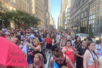 The Bold Dyke March proudly displays the female anatomy at the White House, promoting a safe and inclusive environment.