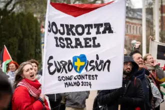 Bold Queer Eurovision fans boycott contest.