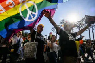 150,000 march boldly for Pride despite ban.